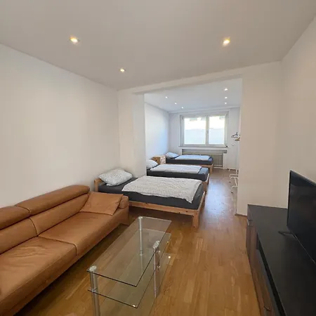 Apartment Monteurwohnung Krefeld Duesseldorf Umgebung Terrasse 7 Betten Parkplatz